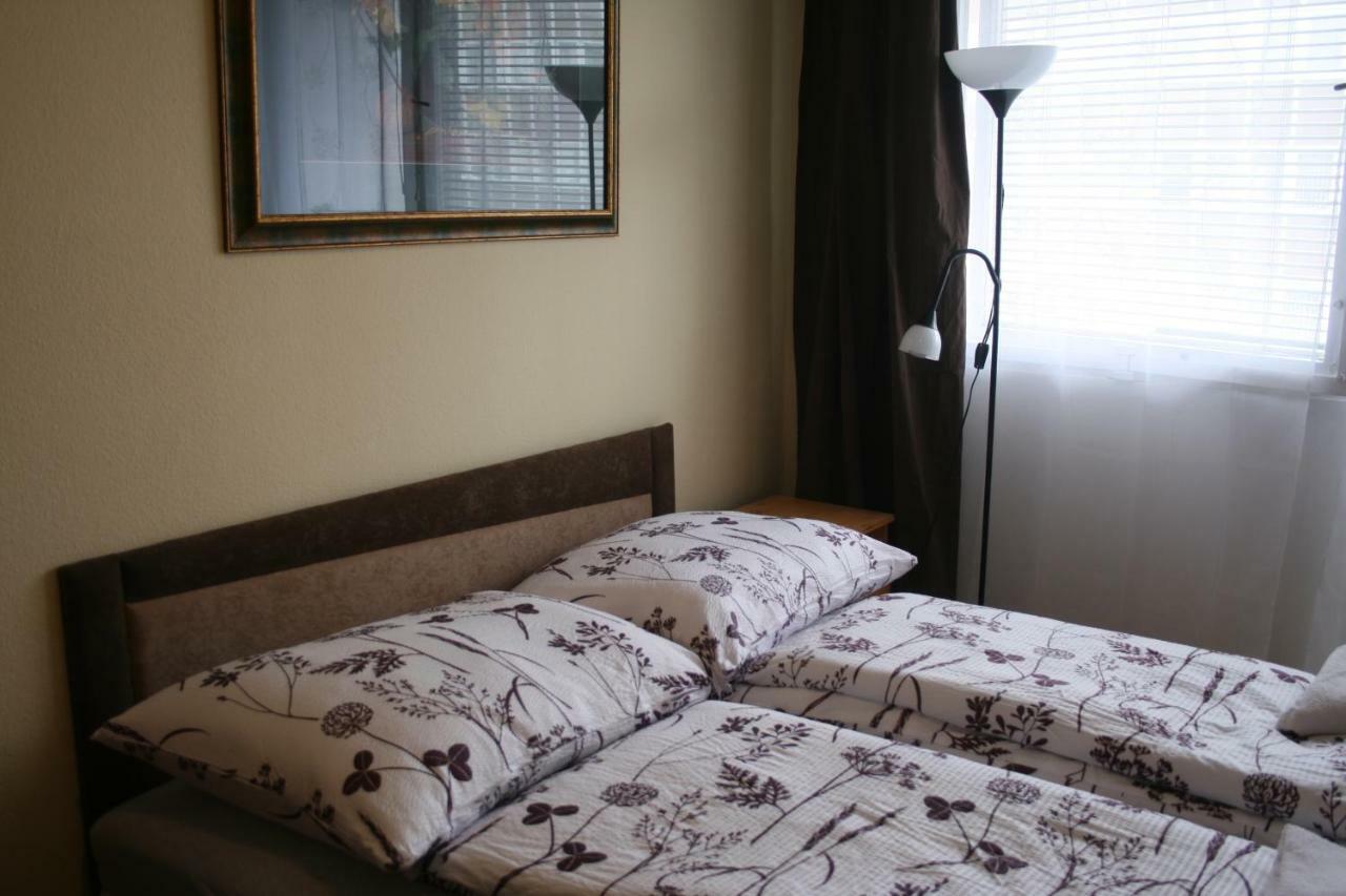 Margaret Bridge Studio Apartment *
